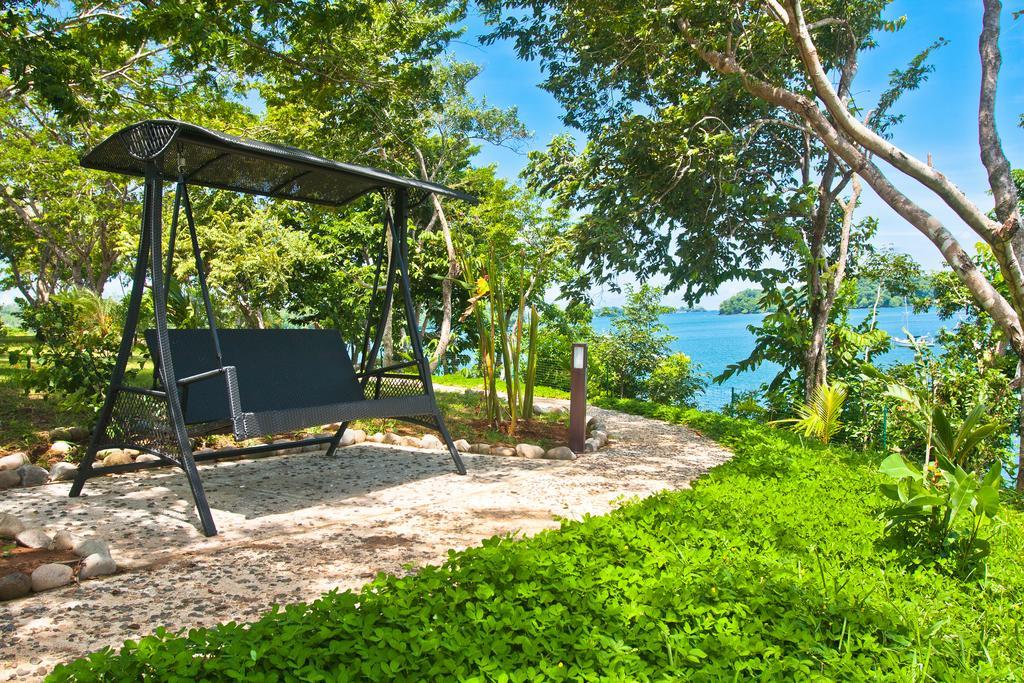 Отель Bocas Del Mar Бока-Чика Экстерьер фото